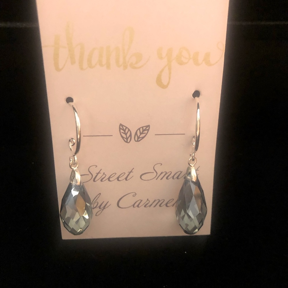 🖐️Handmade// NWT// Statement earrings 😍